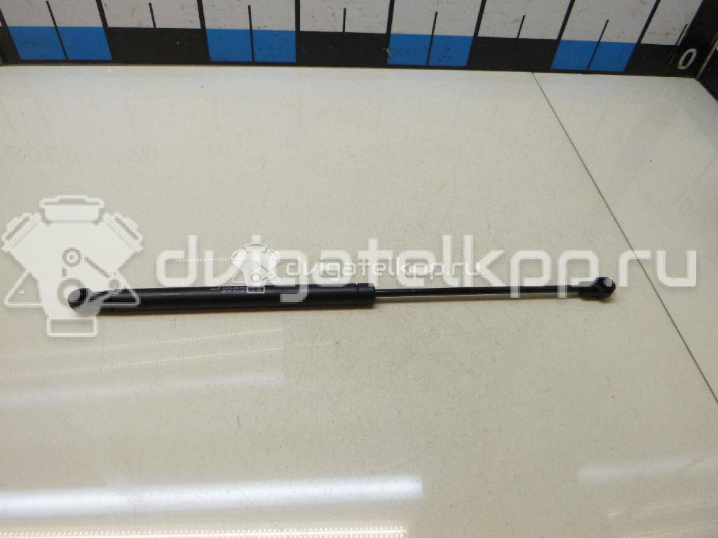Фото Амортизатор крышки багажника  8k5827919 для Audi A4 {forloop.counter}}