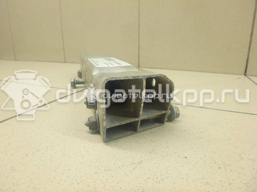 Фото Кронштейн усилителя заднего бампера левый  8k0807331b для audi A4 [B8] {forloop.counter}}