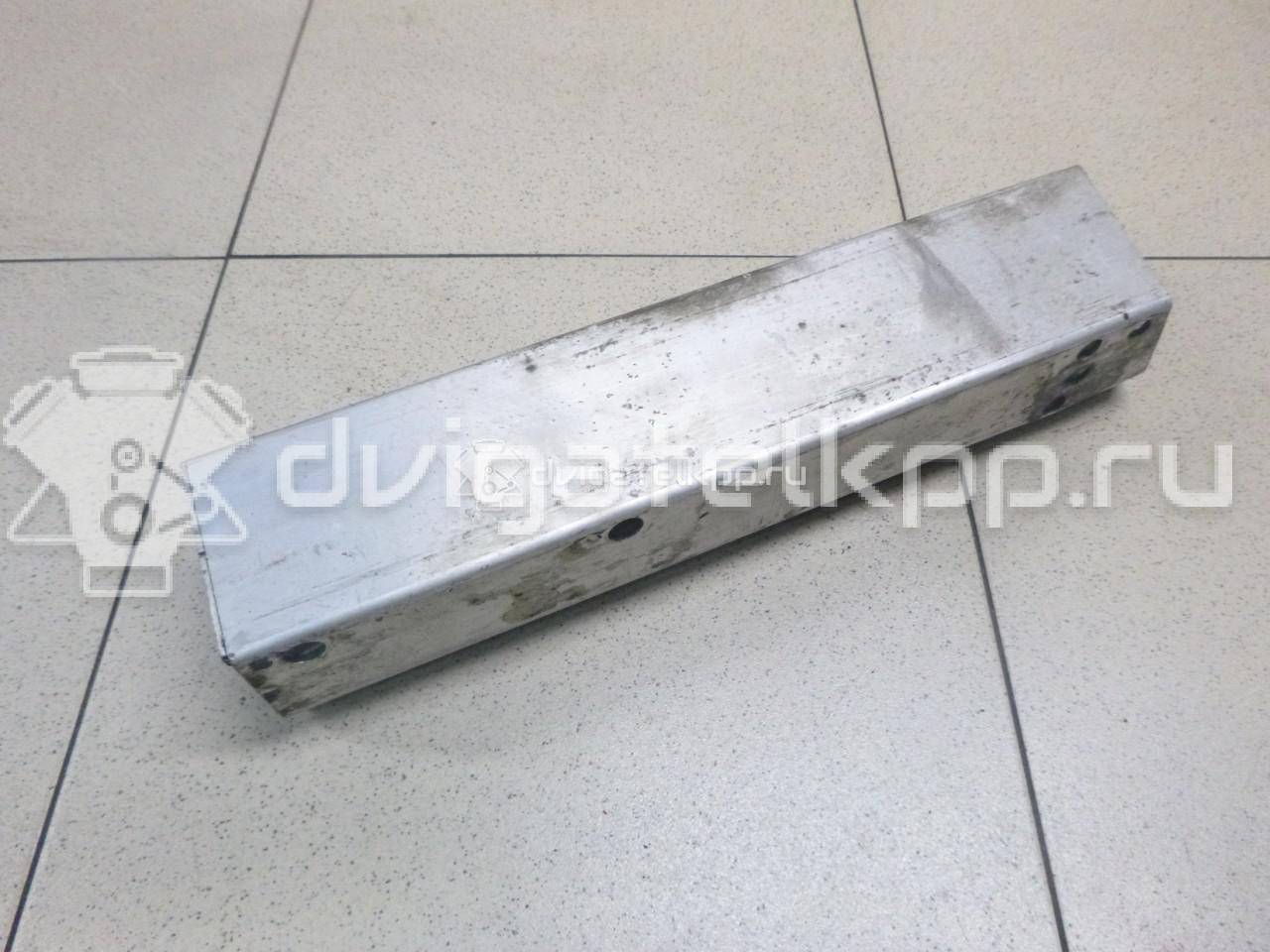 Фото Кронштейн усилителя заднего бампера левый  8k0807331e для audi A4 [B8] {forloop.counter}}