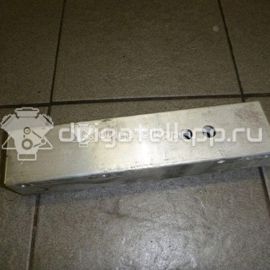 Фото Кронштейн усилителя заднего бампера правый  8k0807332a для audi A4 [B8]
