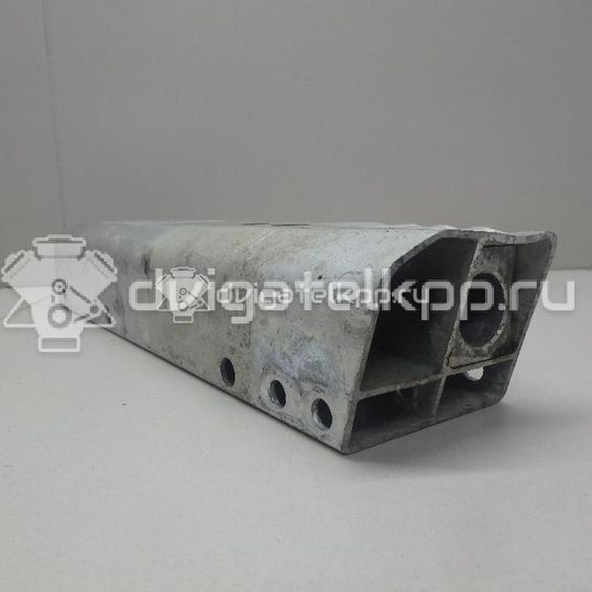 Фото Кронштейн усилителя заднего бампера правый  8k0807332a для audi A4 [B8]