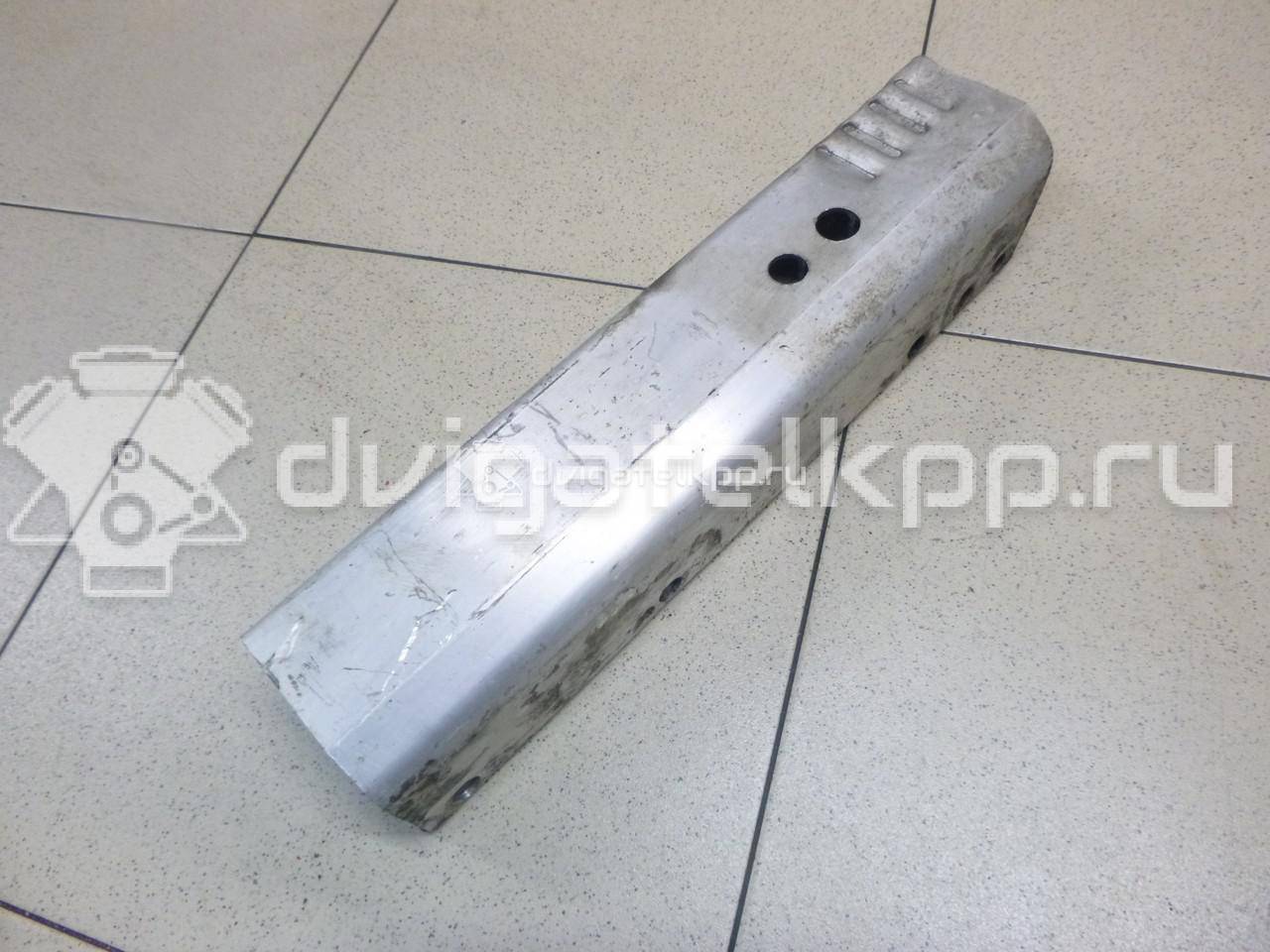 Фото Кронштейн усилителя заднего бампера правый  8K0807332A для audi A4 [B8] {forloop.counter}}