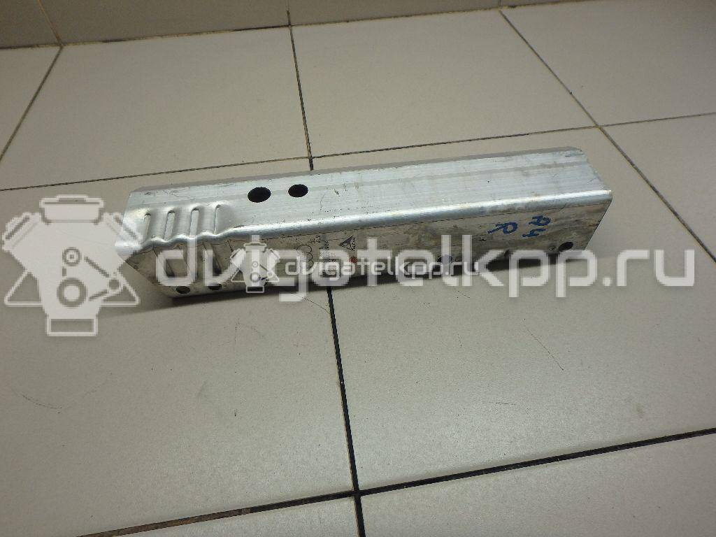 Фото Кронштейн усилителя заднего бампера правый  8k0807332a для audi A4 [B8] {forloop.counter}}