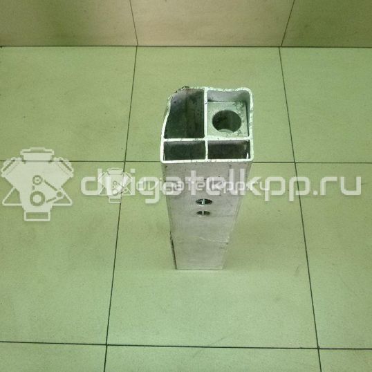 Фото Кронштейн усилителя заднего бампера правый  8K0807332A для audi A4 [B8]