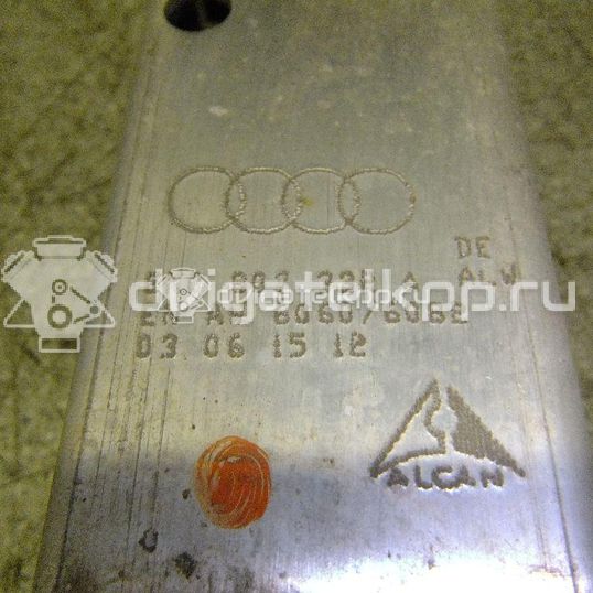 Фото Кронштейн усилителя заднего бампера правый  8k0807332a для audi A4 [B8]