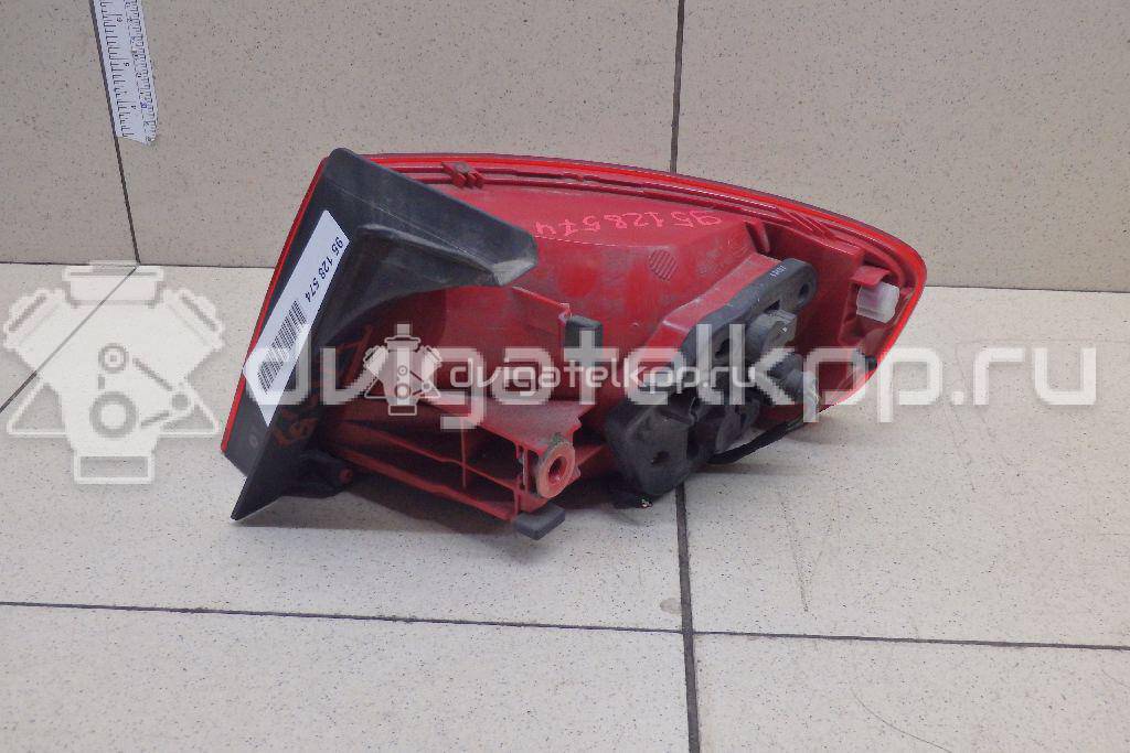 Фото Фонарь задний наружный левый  8k5945095e для Audi A4 {forloop.counter}}