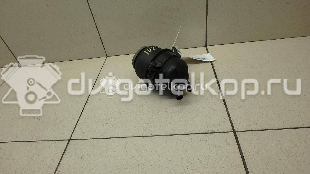 Фото Бачок гидроусилителя  4F0422371D для audi A4 [B8] {forloop.counter}}