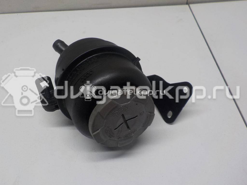 Фото Бачок гидроусилителя  4F0422371D для audi A4 [B8] {forloop.counter}}