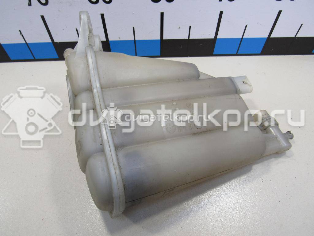 Фото Бачок расширительный  8K0121403G для audi A4 [B8] {forloop.counter}}
