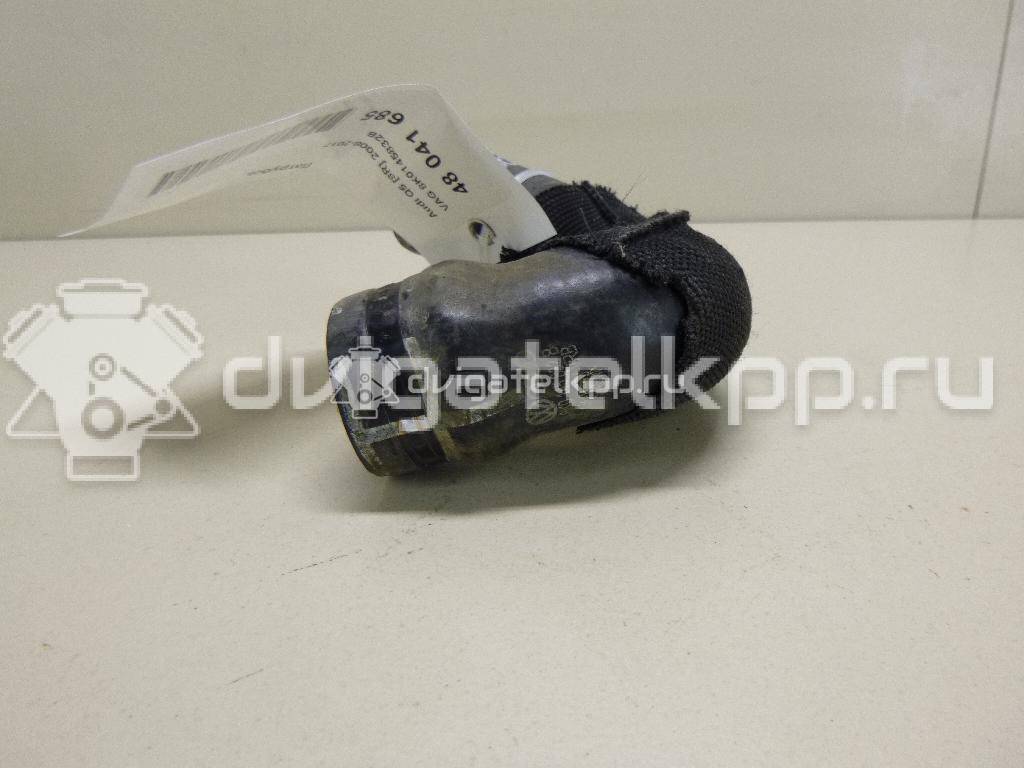 Фото Патрубок  8K0145832B для Audi A5 / A4 / Q5 {forloop.counter}}