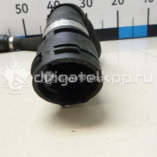 Фото Патрубок радиатора  8K0121101M для Audi A5 / A4