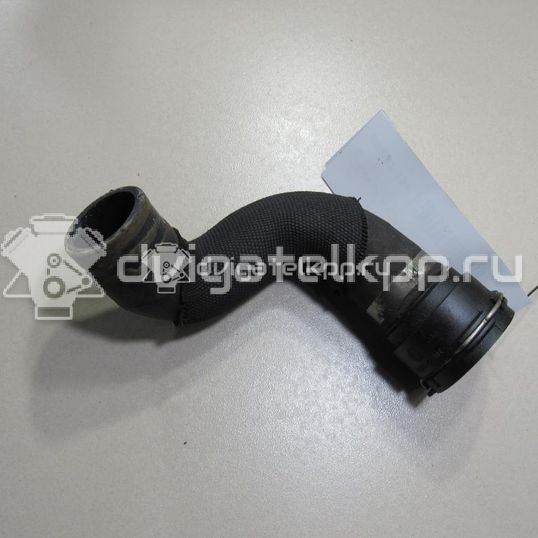Фото Патрубок радиатора  8k0121051c для audi A4 [B8]