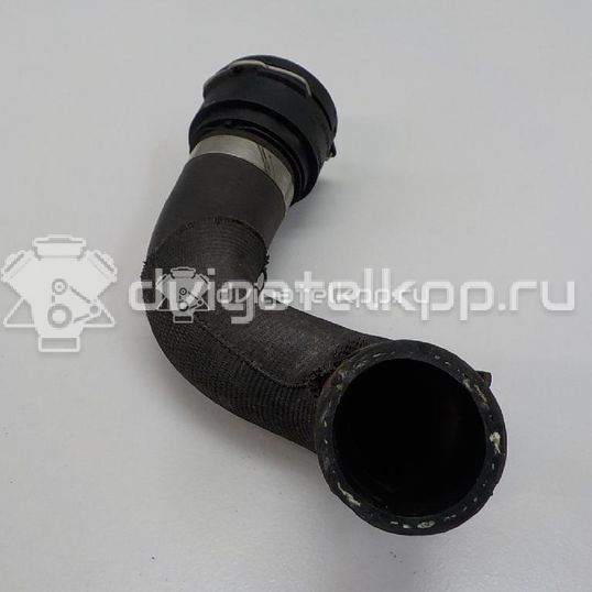 Фото Патрубок радиатора  8k0121051c для audi A4 [B8]