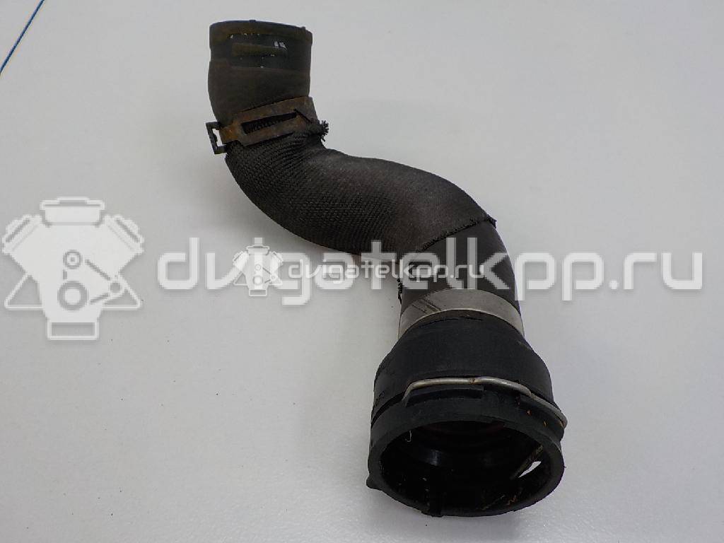 Фото Патрубок радиатора  8k0121051c для audi A4 [B8] {forloop.counter}}