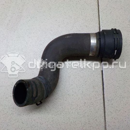 Фото Патрубок радиатора  8k0121051c для audi A4 [B8]