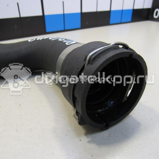Фото Патрубок радиатора  8K0121051C для audi A4 [B8]