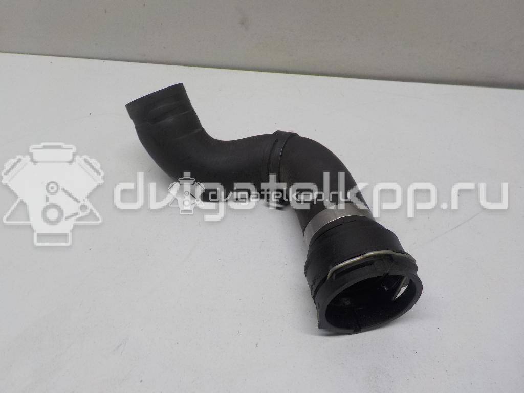 Фото Патрубок радиатора  8k0121051c для audi A4 [B8] {forloop.counter}}