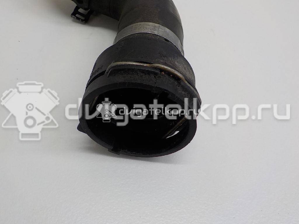 Фото Патрубок радиатора  8k0121051c для audi A4 [B8] {forloop.counter}}