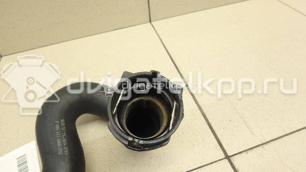 Фото Патрубок радиатора  8K0121101J для audi A4 [B8] {forloop.counter}}