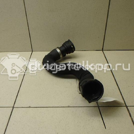 Фото Патрубок радиатора  8k0121055b для audi A4 [B8]