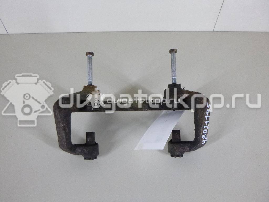 Фото Скоба суппорта переднего  8k0615125 для audi A4 [B8] {forloop.counter}}