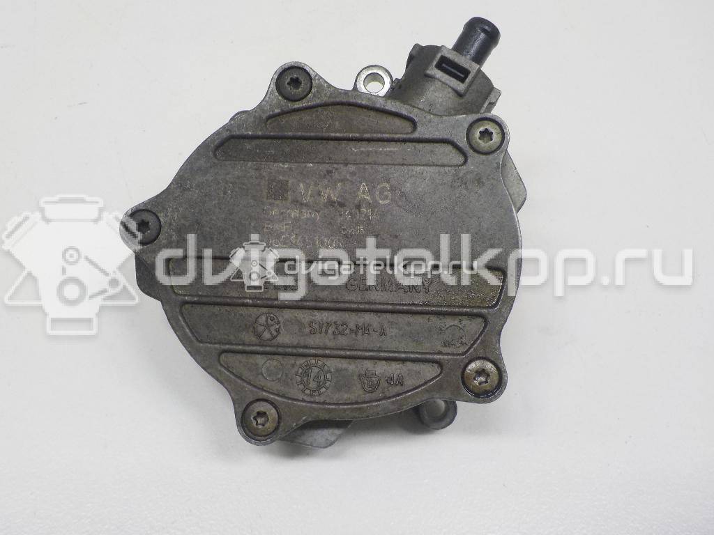 Фото Насос вакуумный  06E145100R для Audi A4 / A6 / A5 / A8 / Q5 {forloop.counter}}