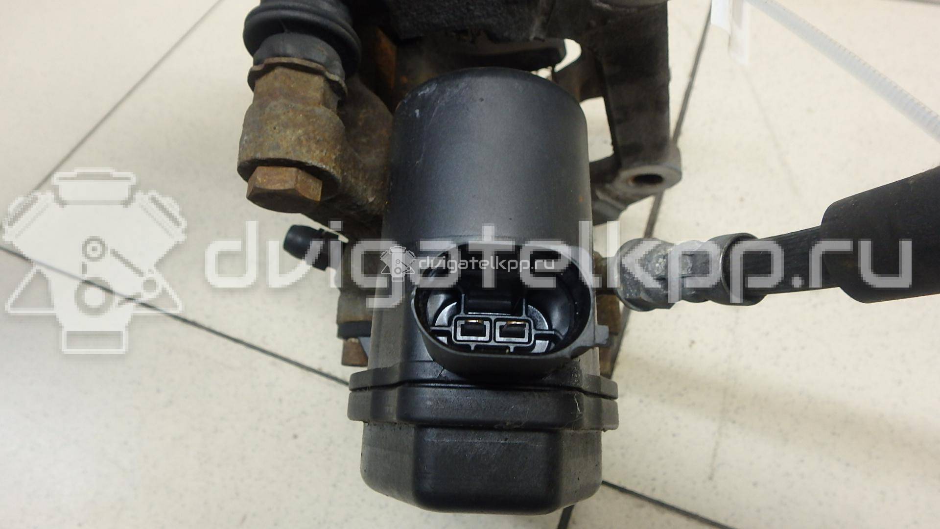 Фото Суппорт тормозной задний правый  8K0615404E для Audi A5 / A4 / Q5 {forloop.counter}}