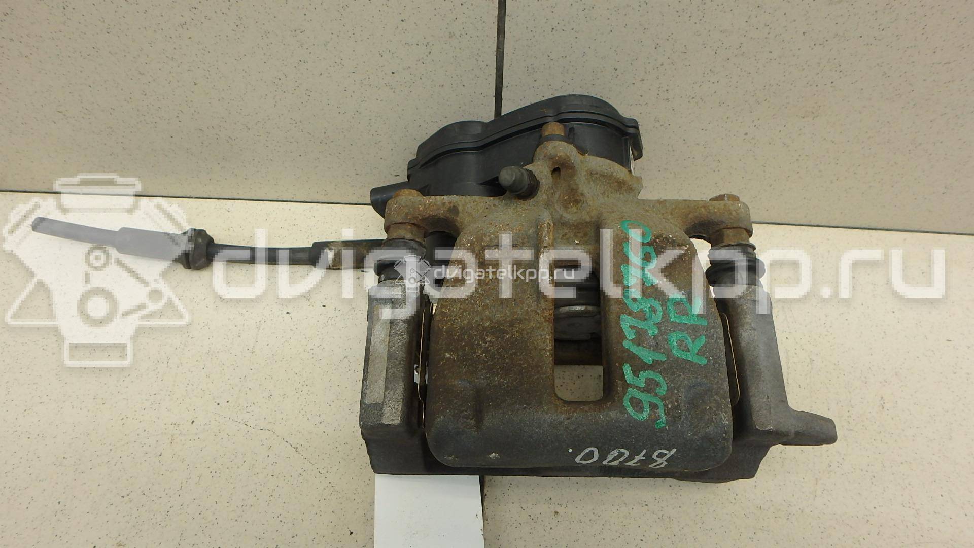 Фото Суппорт тормозной задний правый  8K0615404E для Audi A5 / A4 / Q5 {forloop.counter}}