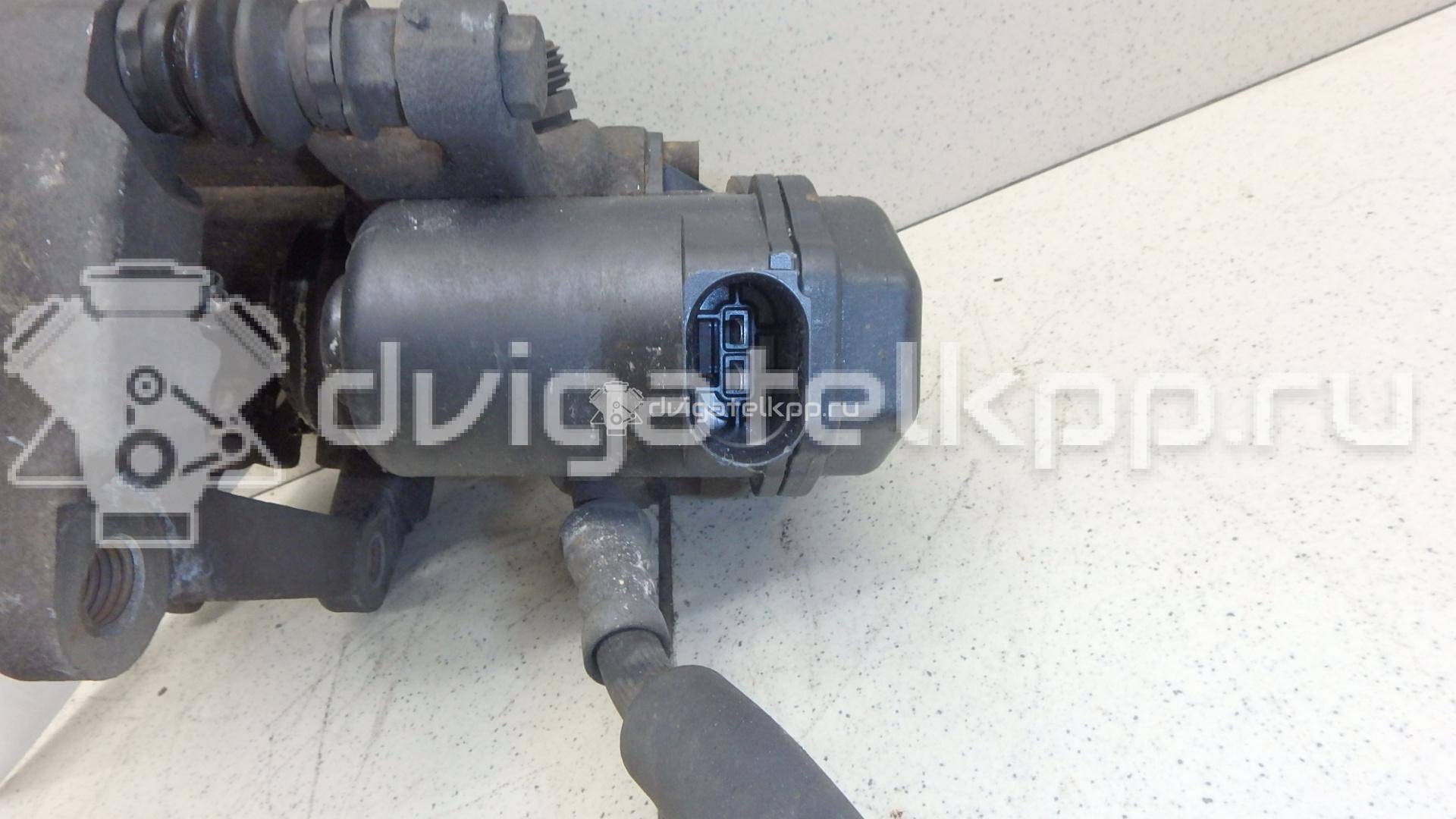 Фото Суппорт тормозной задний левый  8K0615403B для Audi A5 / A4 / Q5 {forloop.counter}}