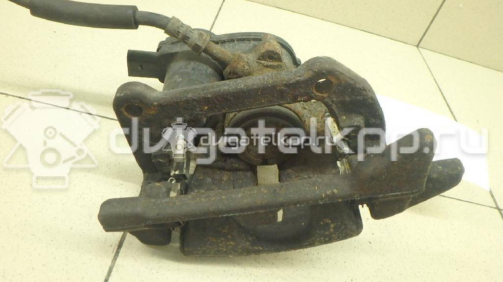 Фото Суппорт тормозной задний левый  8K0615403B для Audi A5 / A4 / Q5 {forloop.counter}}