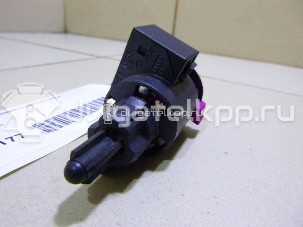 Фото Датчик включения стопсигнала  4F0945459B для Audi A4 / A6 / A5 / A8 / Q5 {forloop.counter}}