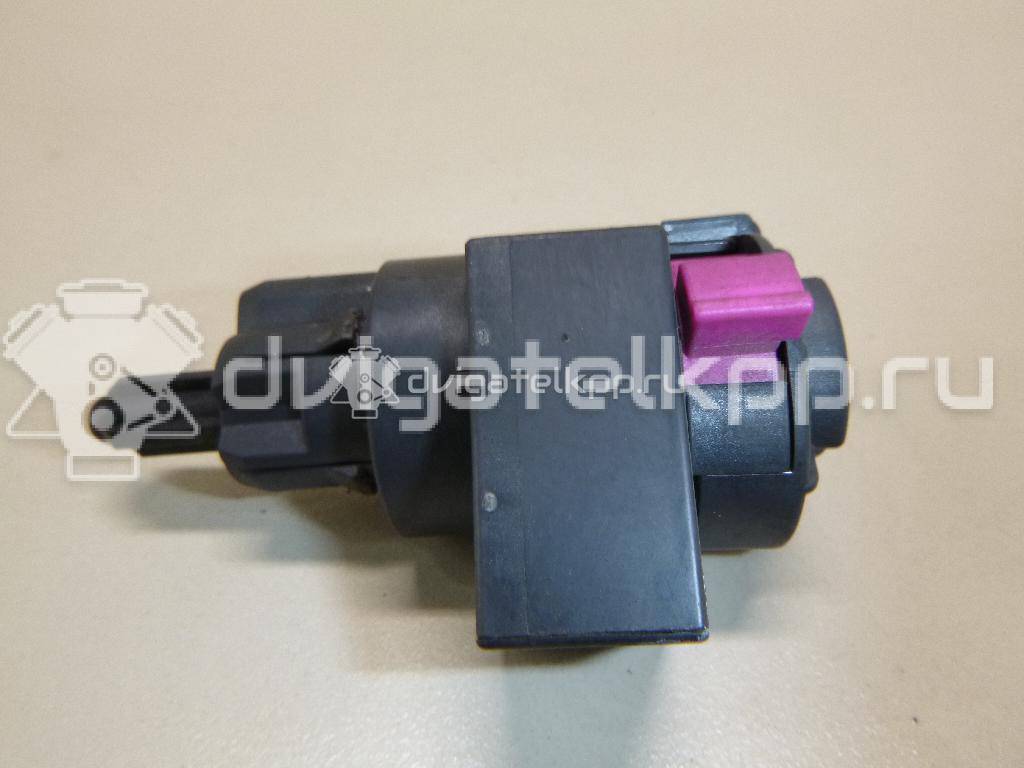 Фото Датчик включения стопсигнала  4F0945459B для Audi A4 / A6 / A5 / A8 / Q5 {forloop.counter}}
