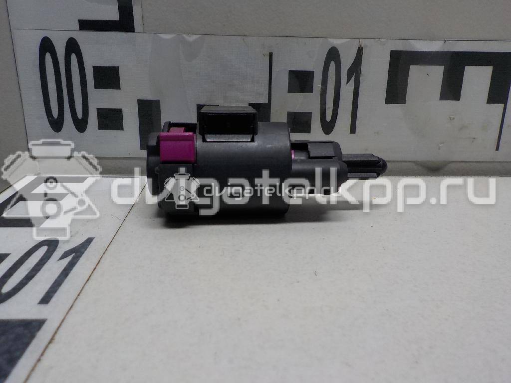 Фото Датчик включения стопсигнала  4F0945459B для Audi A4 / A6 / A5 / A8 / Q5 {forloop.counter}}