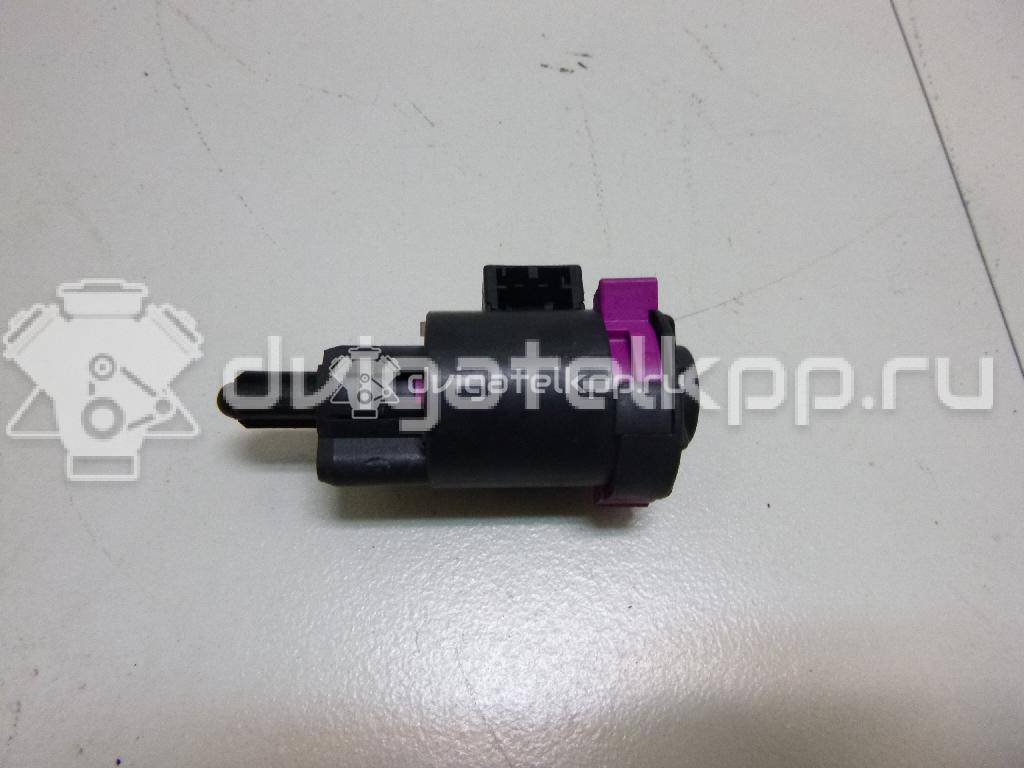 Фото Датчик включения стопсигнала  4F0945459B для Audi A4 / A6 / A5 / A8 / Q5 {forloop.counter}}