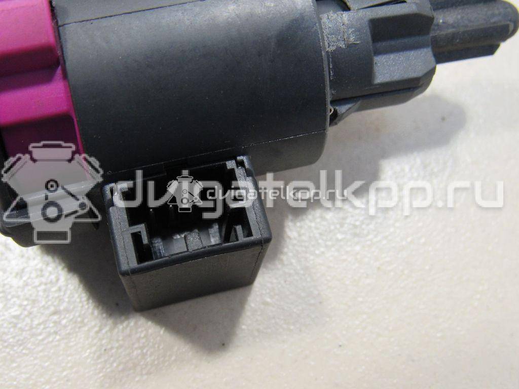 Фото Датчик включения стопсигнала  4F0945459B для Audi A4 / A6 / A5 / A8 / Q5 {forloop.counter}}