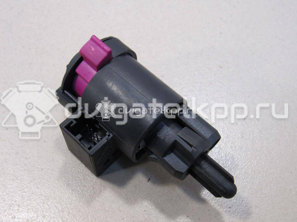Фото Датчик включения стопсигнала  4F0945459B для Audi A4 / A6 / A5 / A8 / Q5 {forloop.counter}}