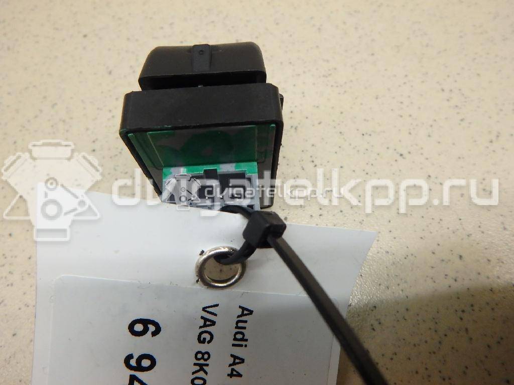 Фото Кнопка стеклоподъемника  8K0959855A для Audi A5 / A4 / Q5 {forloop.counter}}