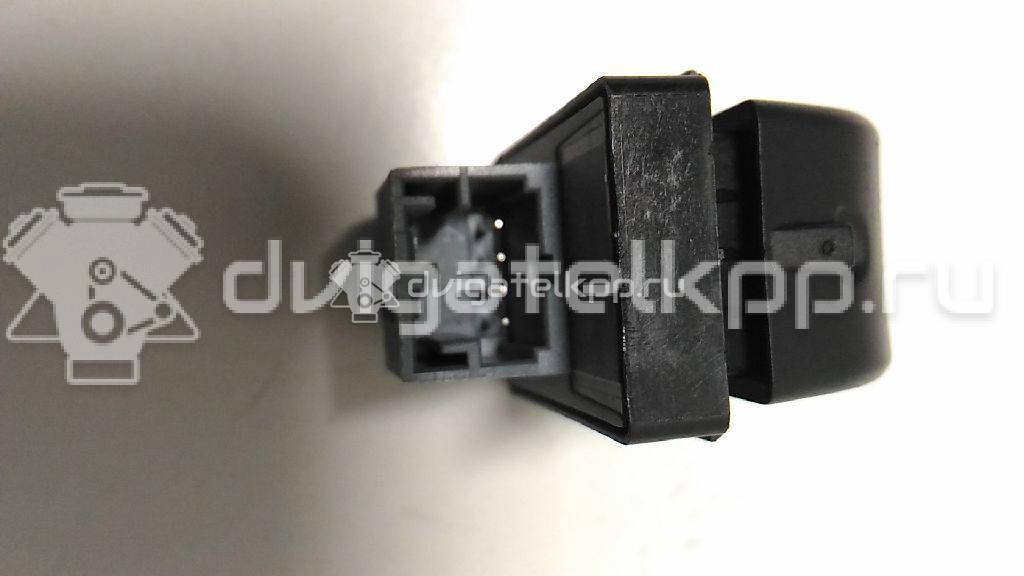 Фото Кнопка стеклоподъемника  8K0959855A для Audi A5 / A4 / Q5 {forloop.counter}}