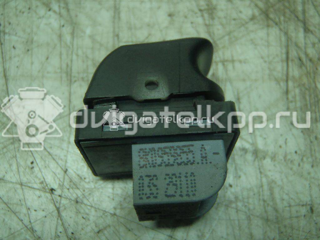Фото Кнопка стеклоподъемника  8K0959855A для Audi A5 / A4 / Q5 {forloop.counter}}