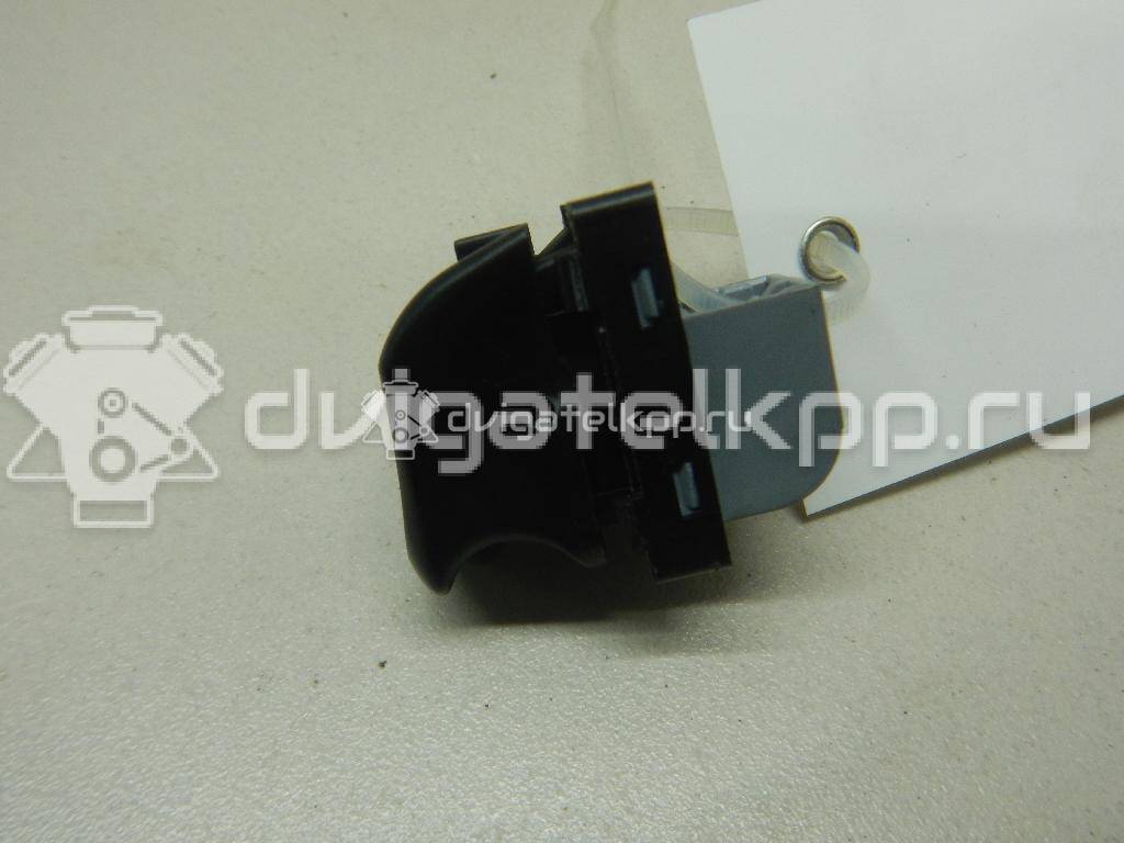 Фото Кнопка стеклоподъемника  8K0959855A для Audi A5 / A4 / Q5 {forloop.counter}}