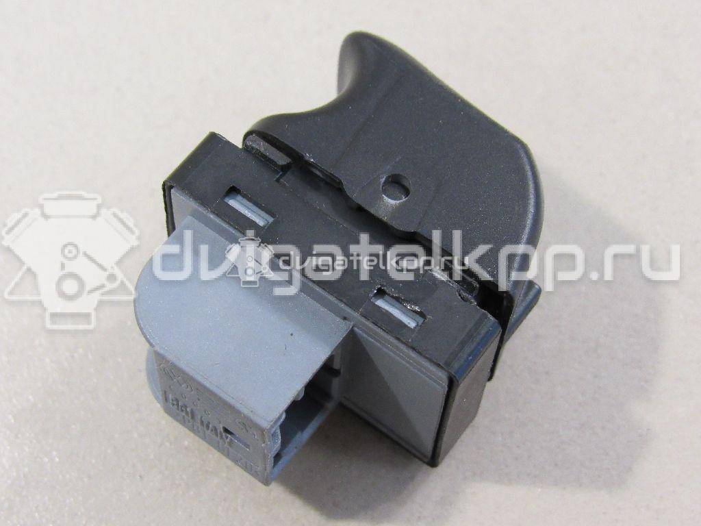 Фото Кнопка стеклоподъемника  8k0959855a для Audi A5 / A4 / Q5 {forloop.counter}}