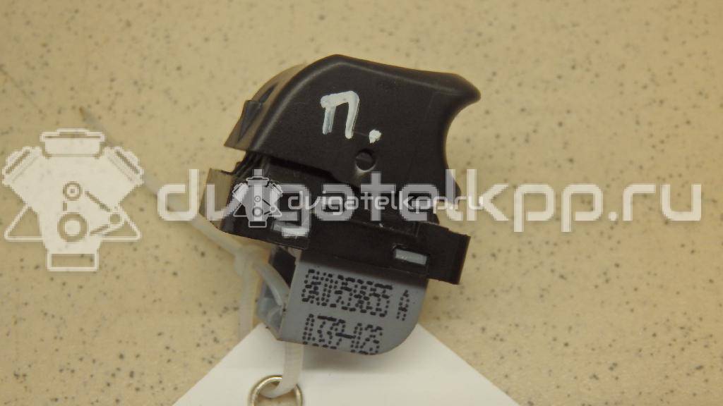 Фото Кнопка стеклоподъемника  8k0959855a для Audi A5 / A4 / Q5 {forloop.counter}}