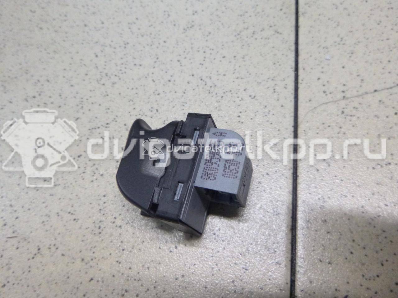Фото Кнопка стеклоподъемника  8k0959855a для Audi A5 / A4 / Q5 {forloop.counter}}