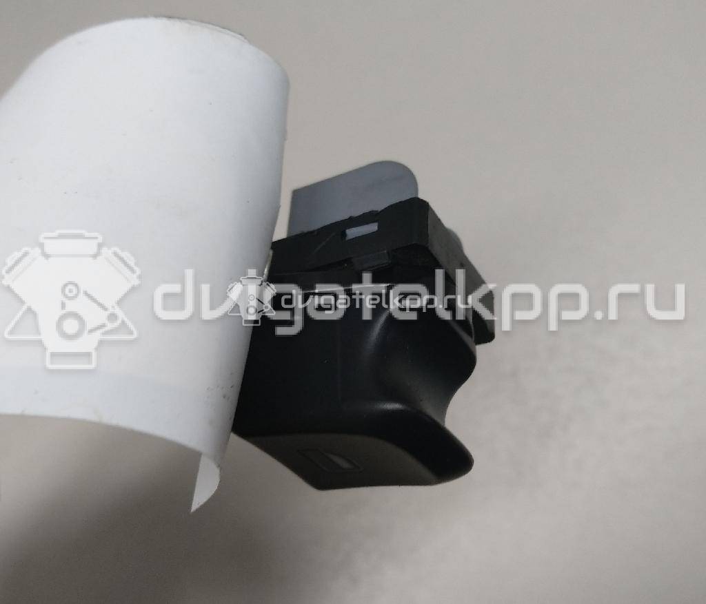 Фото Кнопка стеклоподъемника  8K0959855A для Audi A5 / A4 / Q5 {forloop.counter}}