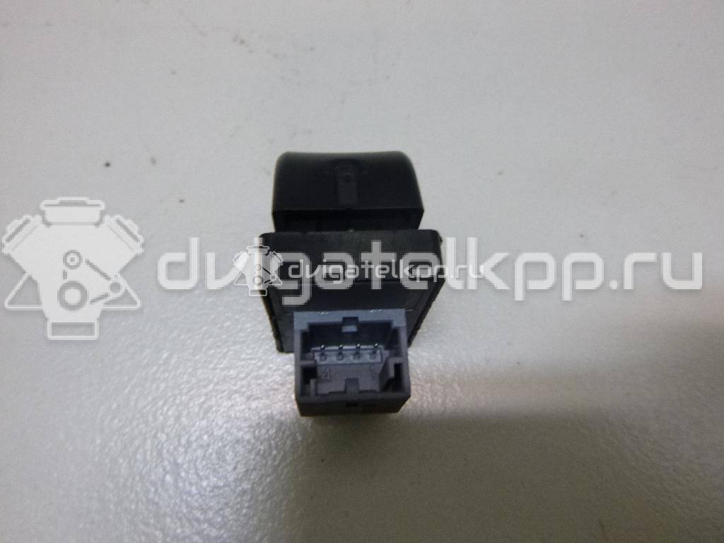 Фото Кнопка стеклоподъемника  8K0959855A для Audi A5 / A4 / Q5 {forloop.counter}}