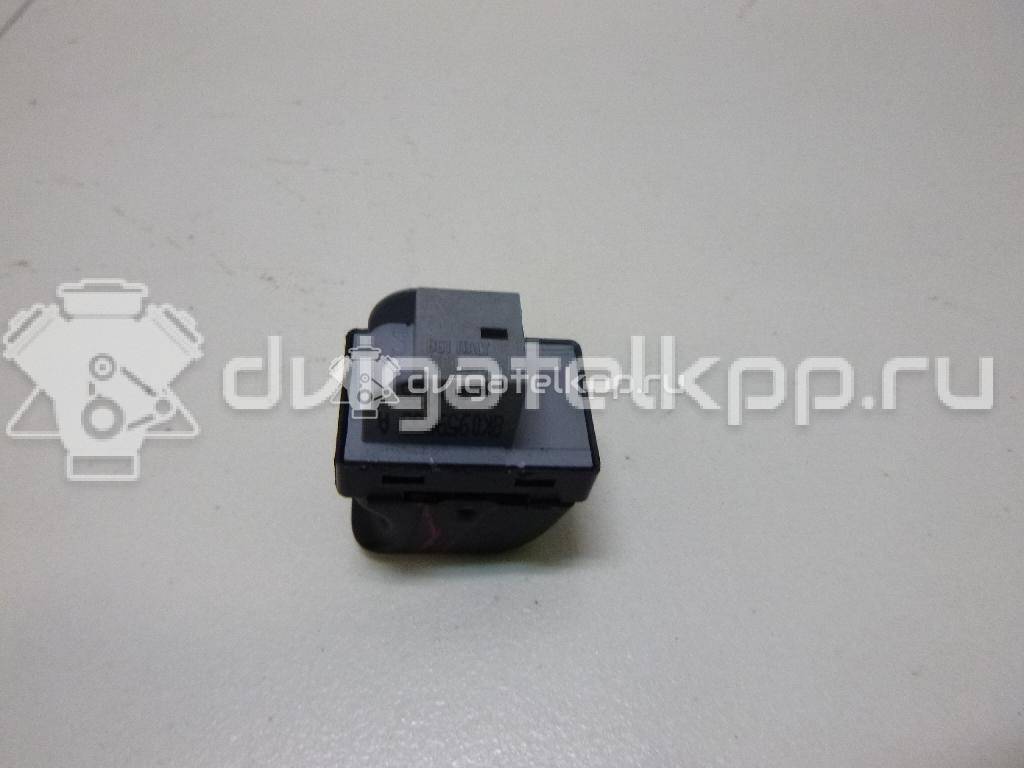 Фото Кнопка стеклоподъемника  8K0959855A для Audi A5 / A4 / Q5 {forloop.counter}}