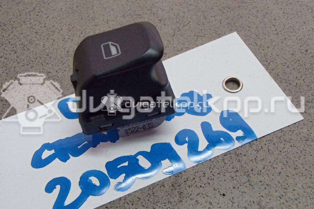 Фото Кнопка стеклоподъемника  8K0959855A для Audi A5 / A4 / Q5 {forloop.counter}}