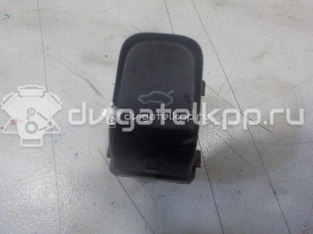 Фото Кнопка открывания багажника  8K0959831A для Audi A5 / A4 / Q5 {forloop.counter}}