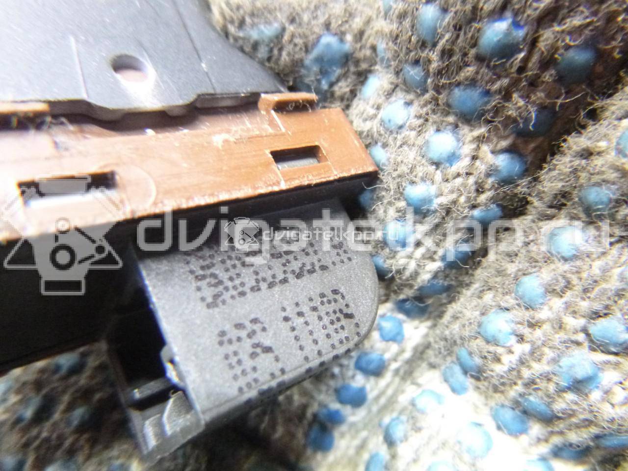 Фото Кнопка открывания багажника  8k0959831a для Audi A5 / A4 / Q5 {forloop.counter}}