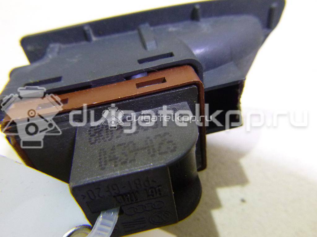 Фото Кнопка открывания багажника  8k0959831a для Audi A5 / A4 / Q5 {forloop.counter}}